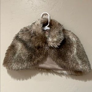 Joyfolie fur cape  little girls size 3